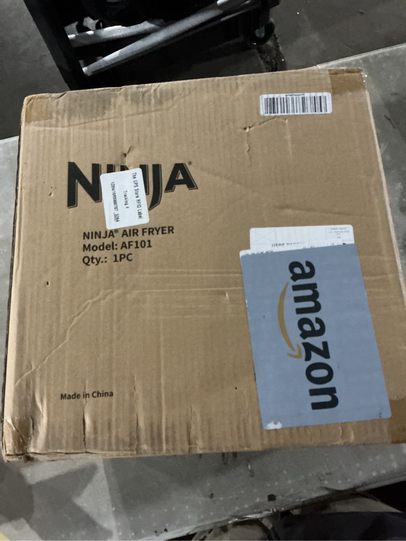 Condition photo showing Good Condition for (Similar to) Ninja | Air Fryer | 4-in-1 Pro Air Fry, Roast, Reheat, Dehydrate | 5QT Capacity fits up to 4lbs of French Fries | 400F Max Temp | Nonstick Basket & Crisper Plate | 120V | Grey | AF141 5 QT