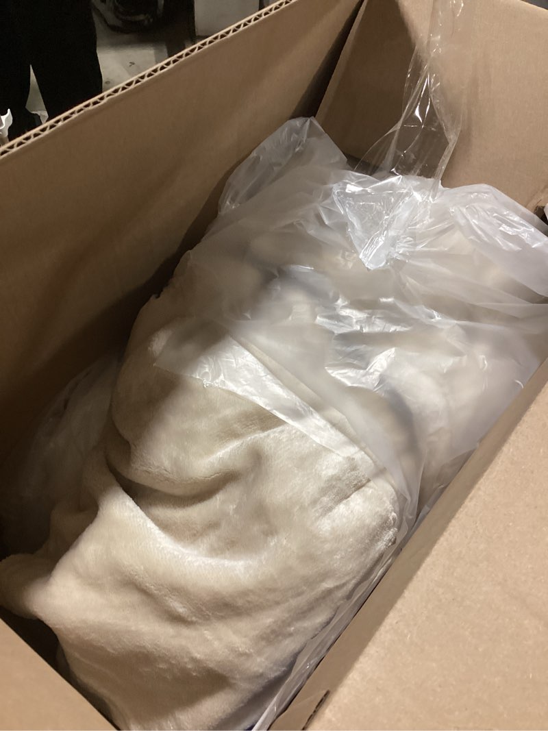 Condition photo showing Good Condition for sealy electric blanket queen size, flannel heated blanket with 10 heating levels & 1-12 hours auto shut off, fast heating warm blanket, machine washable, beige, 84 x 90 inch beige queen size 84" x 90"
