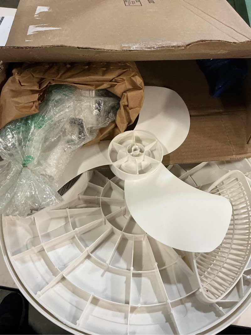Condition photo showing New/Like New for lasko 2520 oscillating stand fan,white 16 inch