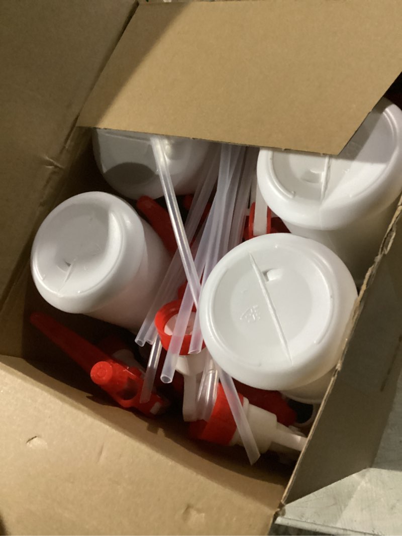 Condition photo showing Good Condition for eccliy 12 pcs 16 oz plastic spray bottle, adjustable empty reusable sprayer for cleaning, planting, water, bathroom and kitchen, bbq, commercial and residential(red,original) original red