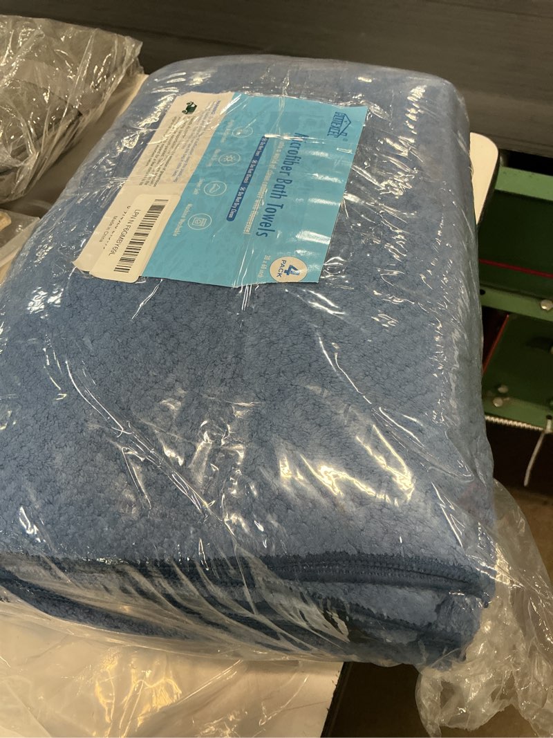 Condition photo showing New/Like New for homexcel bath towel set pack of 4, 30 x 60 inches large microfiber bath towels, soft, absorbent, and quick dry towels for bathroom, pool, beach, swim, and yoga, large bathroom towels, blue blue 30 x 60 inch 4