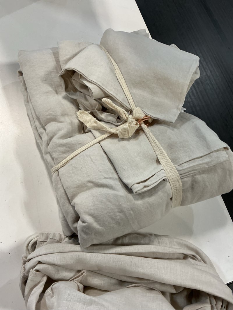 Condition photo showing New/Like New for european linen duvet cover set size full/queen