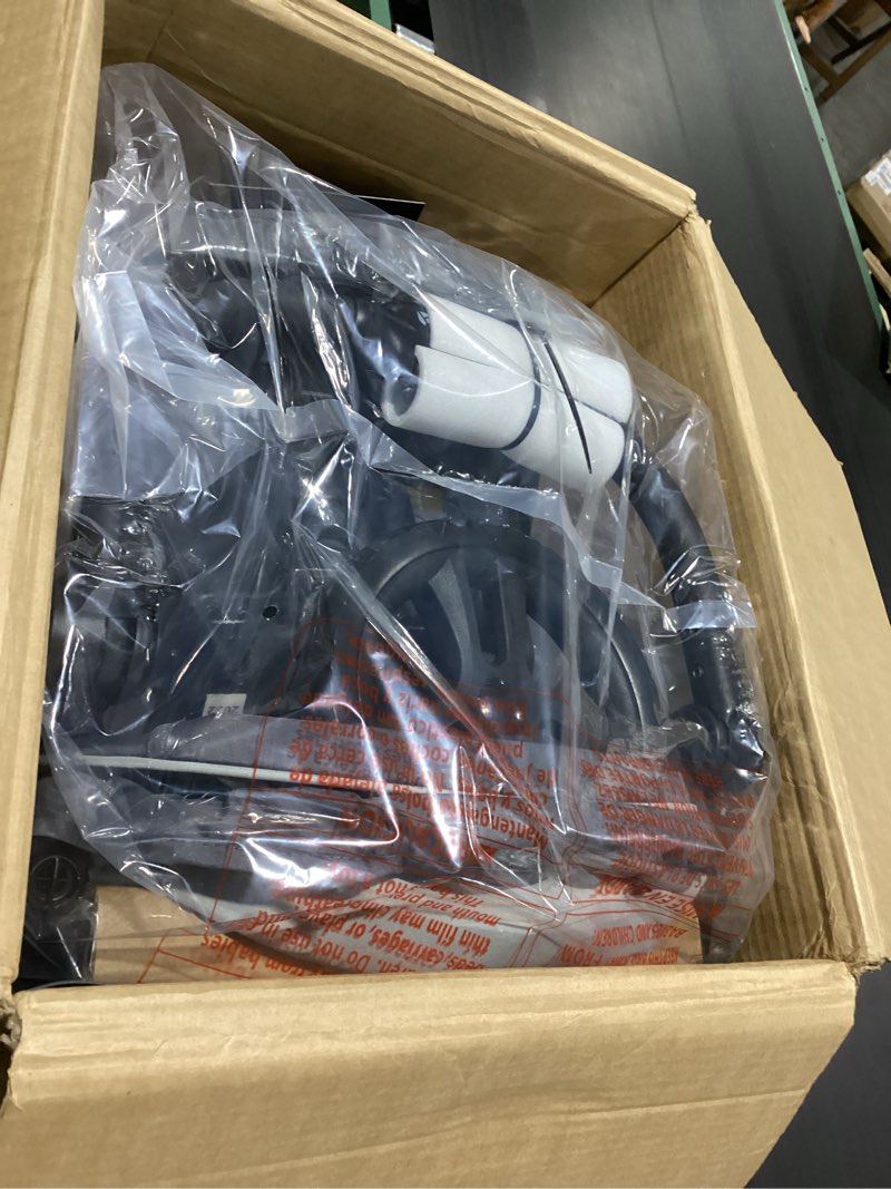 Condition photo showing New/Like New for baby trend ez ride travel system with ez-lift™ infant car seat, dash grey