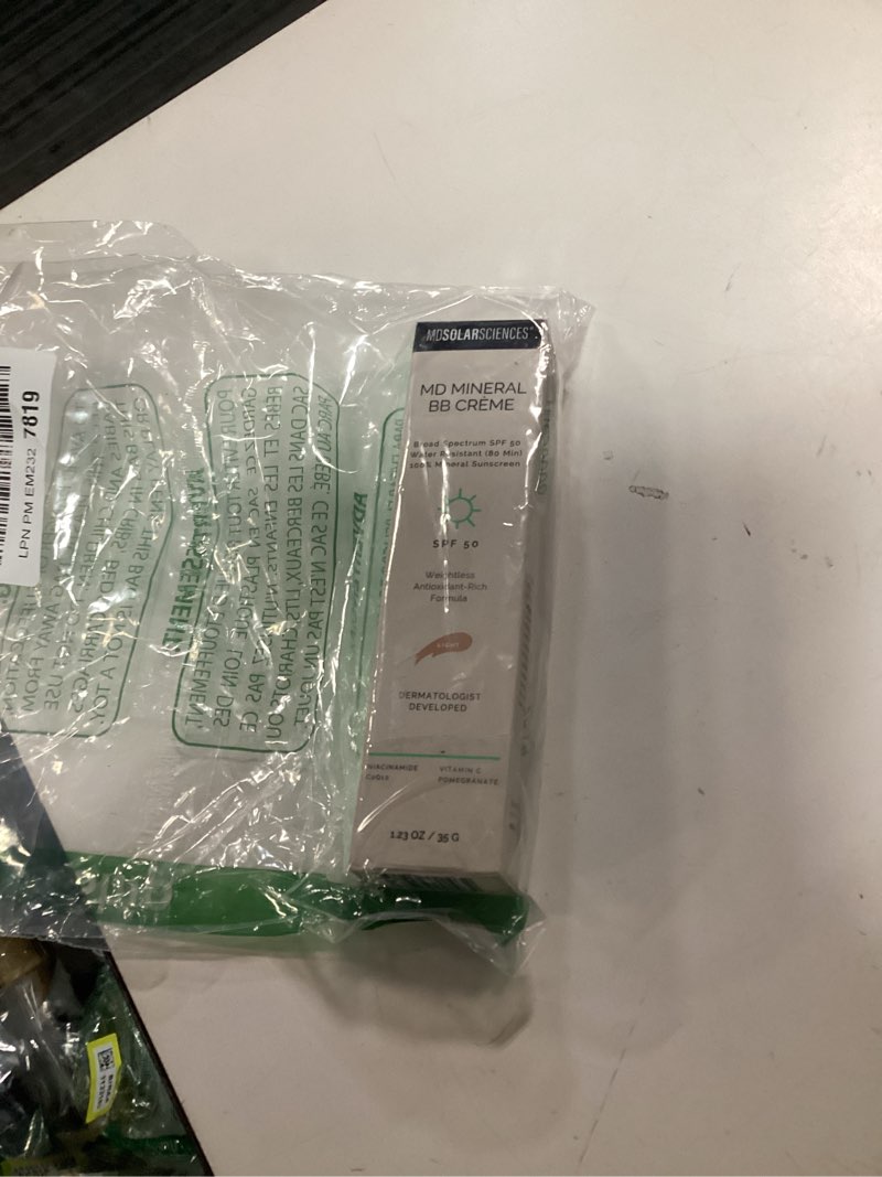 Condition photo showing Good Condition for MDSolarSciences Crème Mineral Beauty Balm SPF 50 OilFree Tinted Matte BB Crème Light 1.2 Ounce (Pack of 1)