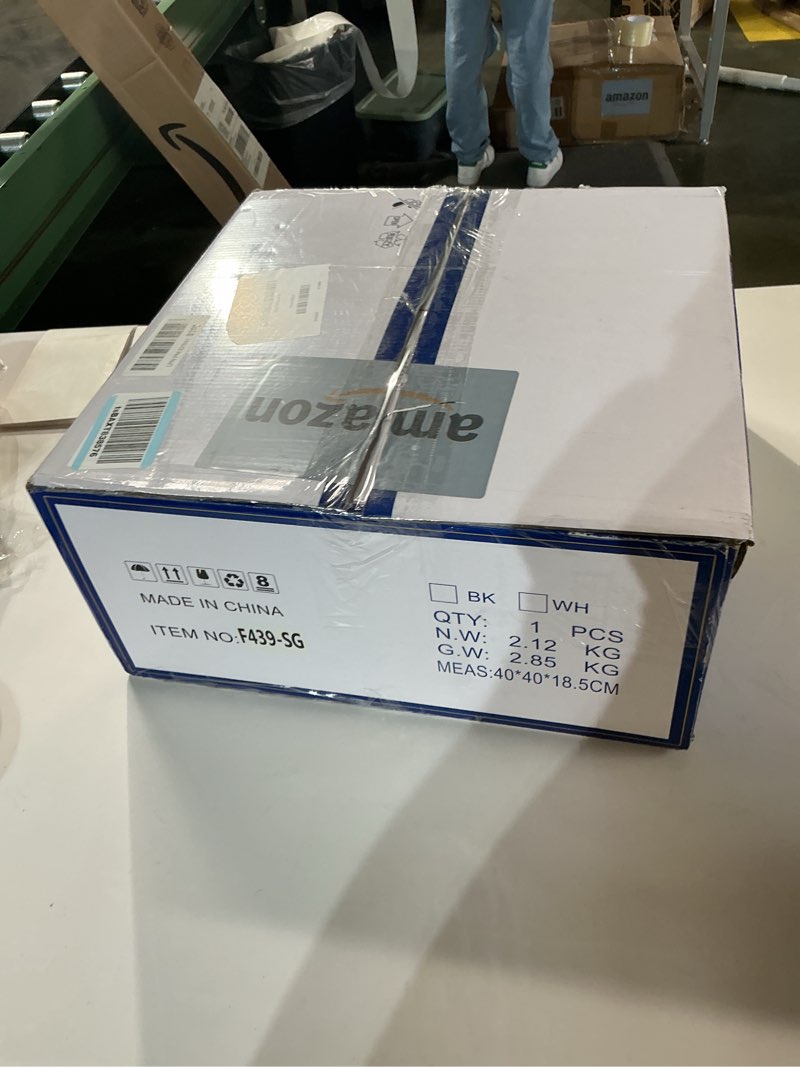 https://lotting-media.assets.bidfta.com/lotting_2cc6af3f-165c-4937-b421-f99a1fc9038d