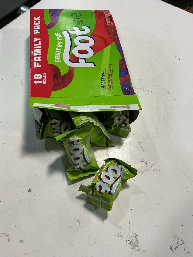 Condition photo showing New/Like New for (BB:NOV/04/2026)Fruit By The Foot Fruit Flavored Snacks, Valentine's Day, Berry Tie-Dye and Strawberry Tie-Dye, 18 Rolls, 13.5 oz Berry Variety Pack 18 Count (Pack of 1)