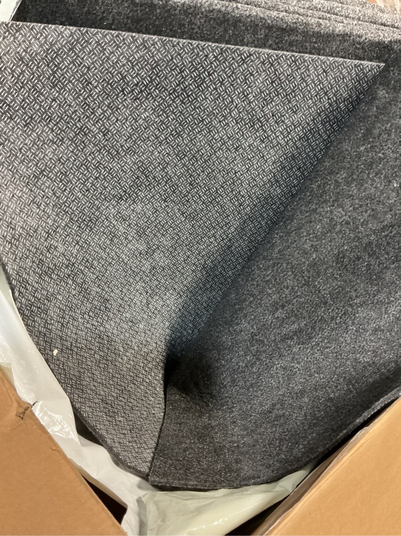 Condition photo showing Good Condition for rug pad