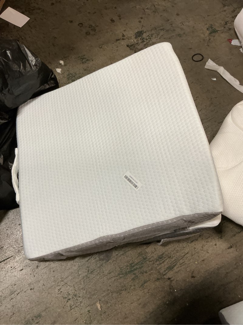 Condition photo showing As Is for Bedluxe Wedge Pillow Headboard, 3PCS Orthopedic Bed Wedge Pillows Set for After Surgery, Adjustable Pillow Wedge for Acid Reflux&Back Pain Relief, Sleeping, Back Pillow for Bed Sitting Up, White/Grey White/Grey Adjustable 9&12 Inch + 1 Head Pillow