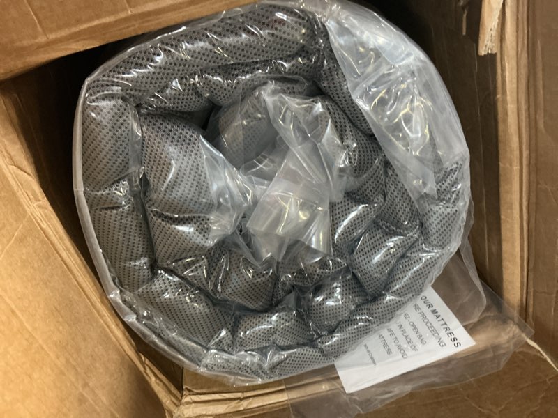 Condition photo showing New/Like New for full size mattress,10 inch hybrid full mattress with gel memory foam and pocketed springs, mattresses in a box plush feel,bed in a box pressure relief