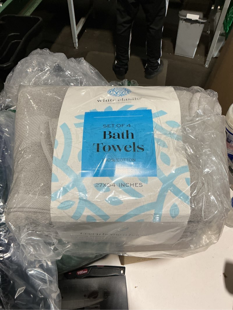 Condition photo showing New/Like New for White Classic Luxury Bath Towels Set of 4 Large - 700 GSM Cotton Ultra Soft Bath Towels 27x54 | Highly Absorbent and Quick Dry | Hotel Towels for Bathroom Luxury, Plush Shower Towels, Light Grey 02: Light Grey