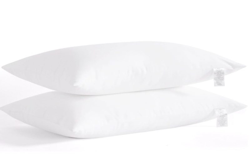 set of 2 pillows 