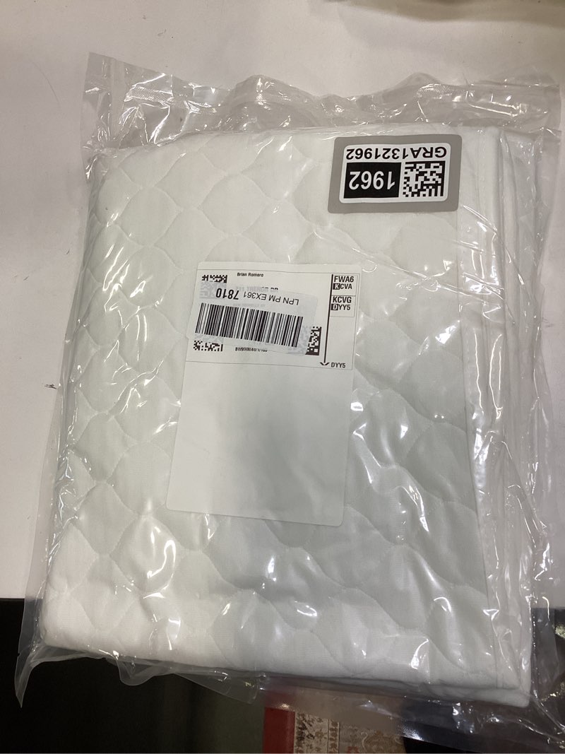 https://lotting-media.assets.bidfta.com/lotting_2ce316cf-1e35-484a-8861-a6104ee9f2fc