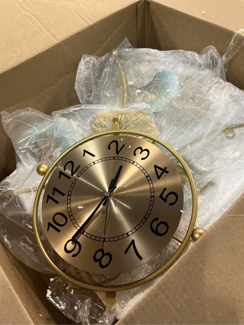 Condition photo showing Good Condition for Large Wall Clock 37 Inch Creative Metal Ginkgo Leaf Design Silent Non Ticking Gold Decoration Clocks?Adjustmentable Horizontally and Vertically? for Living Room Bedroom Kitchen Home (37x20)