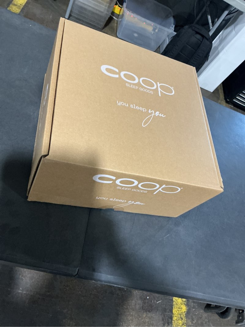 Condition photo showing New/Like New for coop home goods adjustable latex pillow queen, talalay latex & microfiber fill, best pillows for sleeping, ergonomic, naturally cooling, eco-friendly, medium firm for back, side & stomach sleepers classic queen