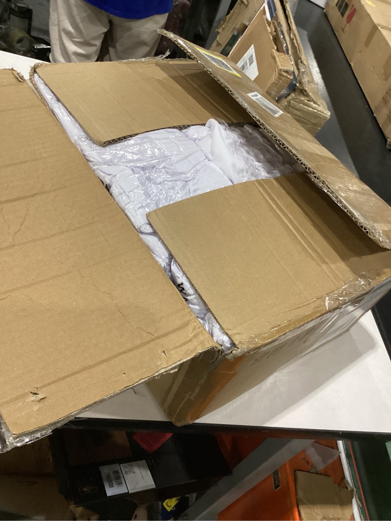 Condition photo showing Good Condition for stretch spandex chair covers - white 50 pcs, folding kitchen chairs cover, universal washable slipcovers protector, removable chair seat covers, for wedding party dining room banquet event white- folding chair covers 50pcs