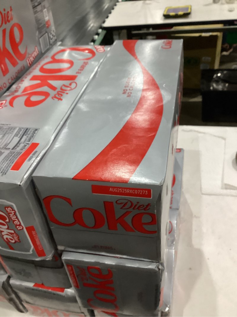 Condition photo showing New/Like New for Diet Coke Soda Soft Drinks, 12 fl oz Fridge Pack Cans, 12 Pack - Cola Flavored Diet Soda Soft Drinks Diet Coke 12 Fl Oz (Pack of 12)