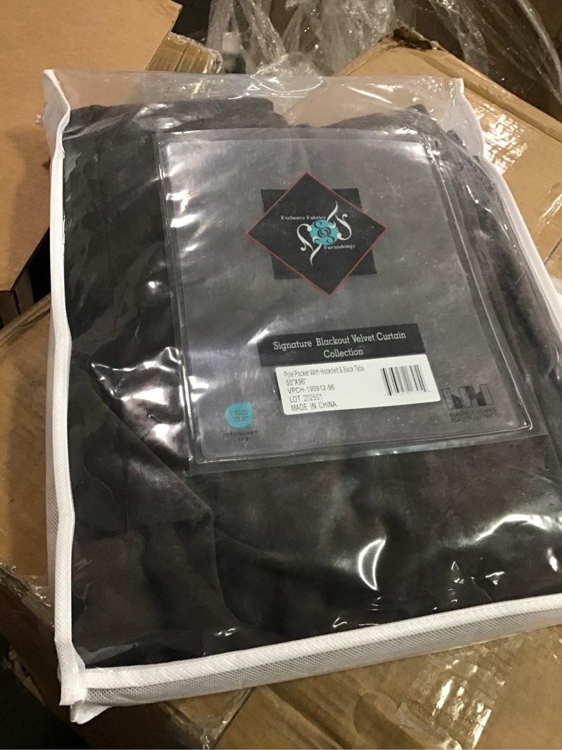 https://lotting-media.assets.bidfta.com/lotting_2cf13ffe-d7ec-4ebd-8ae7-2180a173ed6d