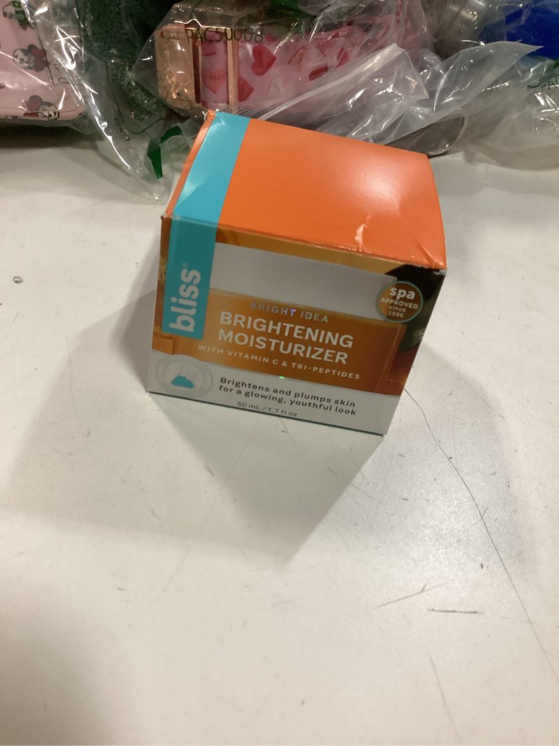 Condition photo showing New/Like New for Bliss Tri-Peptide Brightening Moisturizer | Vitamin C & Squalane | Hydrating Anti-Aging Face Cream for Radiant Skin | Clean Vegan & Cruelty Free 1.7 fl oz 05 – Vitamin C: Collagen Protecting & Brightening Moisturizer – 1.7 Fl Oz 1 Fl Oz (Pack of 1)