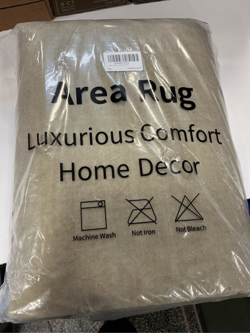 Condition photo showing New/Like New for Beeiva Floral Rugs for Bedroom, Soft Ultra-Thin Area Rugs 5x7 Washable, Non-Slip Sage Green Carpet for Living Room Office (Sage Green,5'x7') Green-2 5' x 7' (Rectangular)