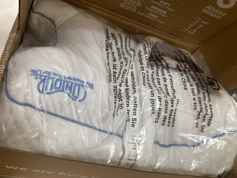 Condition photo showing Good Condition for contour cpapmax pillow 2.0 w/navy pillowcase