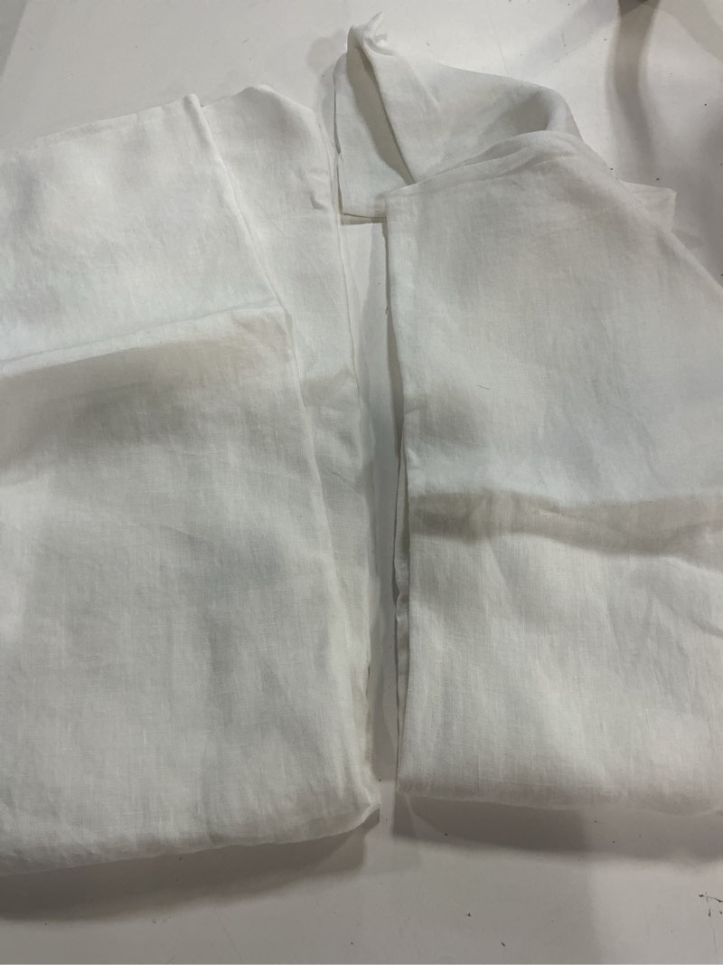 Condition photo showing Good Condition for quince, organic linen pillowcase ,set of 2/king/white