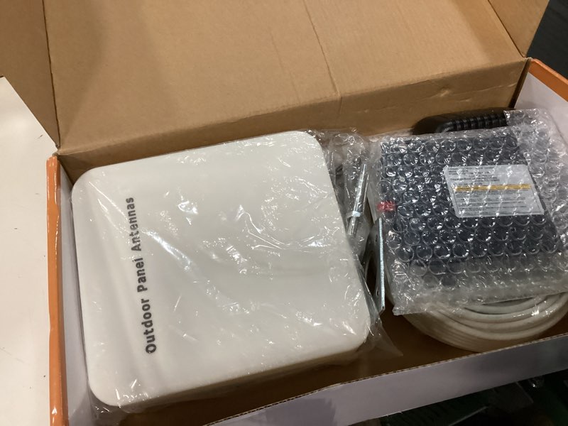Condition photo showing New/Like New for cell phone signal booster verizon t mobile att cell phone booster 5g 4g lte band 66,25,13, 12, 17, 5, 4, 2 verizon signal booster cell booster at&t cellular booster cellular extender for home 6000sqft light green