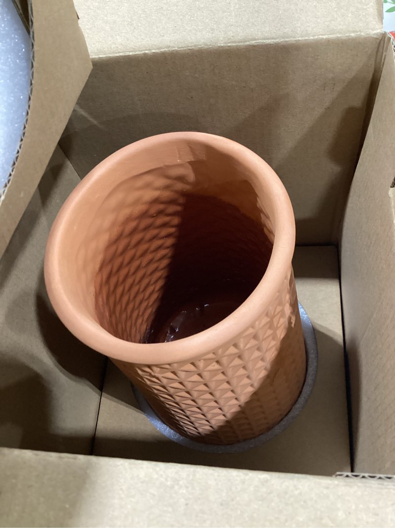 Condition photo showing Good Condition for plant pots 5.7 inch self watering planters,terracotta pots with drainage and saucer,hydroponic clay plant pots suitable for indoor plants,orchid,african violet,flowers