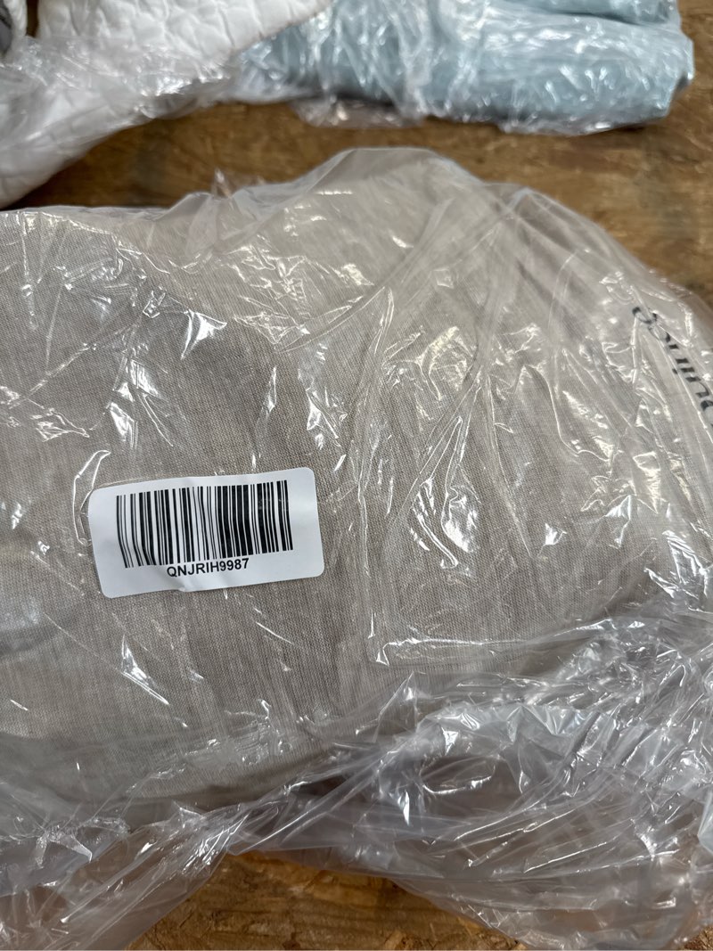 Condition photo showing Good Condition for european linen chambray duvet cover set, king/cal king, natural