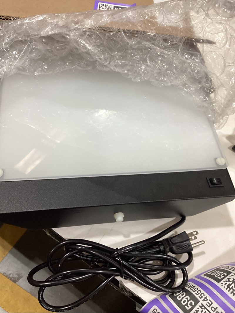 Condition photo showing Good Condition for Northern Light Technologies Boxelite - 10000 Lux Light Therapy Lamp - Full Spectrum Lightbox Therapy Light for Natural Mood and Energy Enhancement, Sunlight Desk Lamp, Black