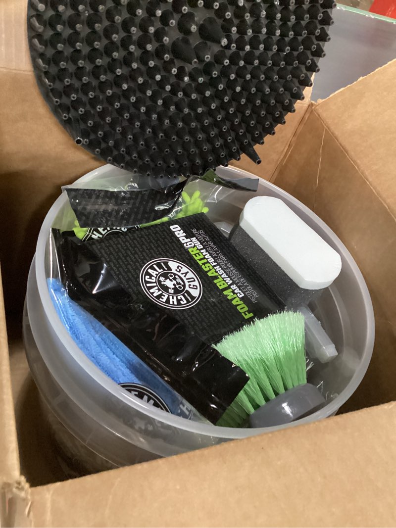 Condition photo showing Good Condition for chemical guys car wash kit 14-pc arsenal builder - with foam blaster, wash bucket, towels, applicators, and 16 oz soaps, waxes, and cleaners - complete car detailing gift set, works with garden hose hol126