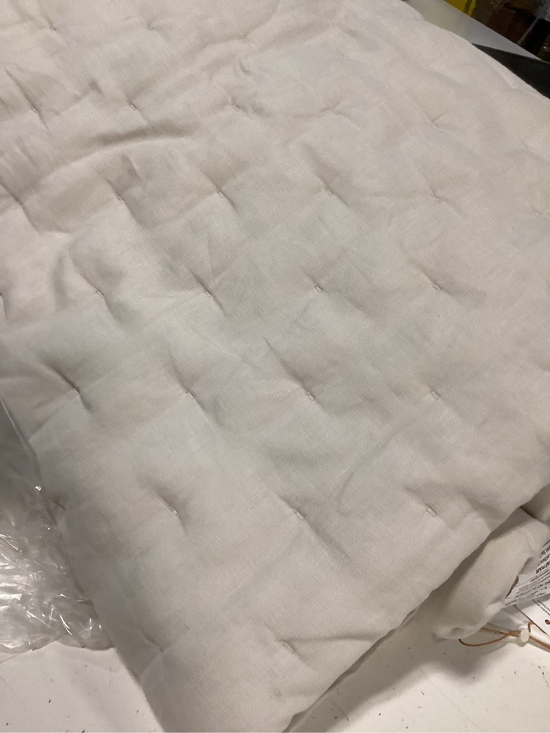 Condition photo showing Good Condition for quince european linen dream quilt king coor sand 
