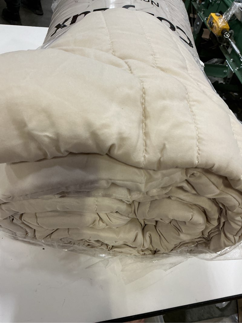 Condition photo showing Good Condition for CozyLux California King Comforter Set Oatmeal - Cal King Bed in a Bag 7 Pieces, Luxury Soft Bed Set for All Seasons, Bedding Set with Down Alternative Comforter, Sheets, Pillowcases & Shams Oatmeal California King