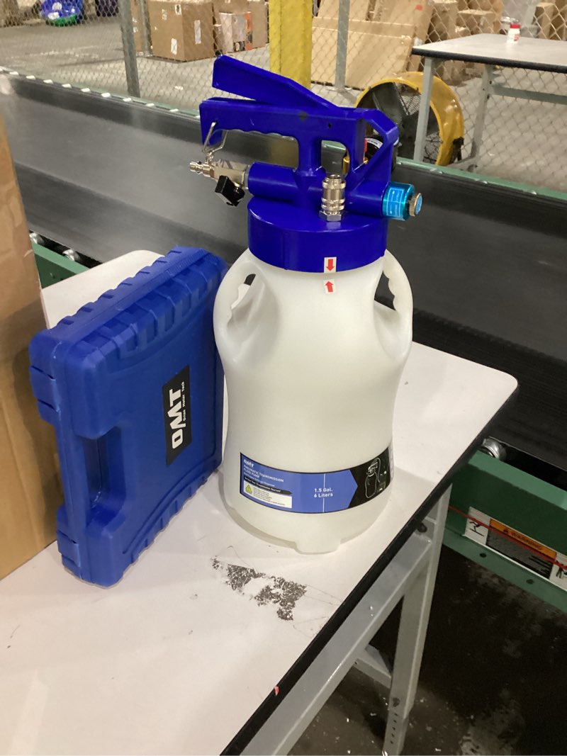 Condition photo showing Good Condition for Orion Motor Tech Oil Extractor Pump and Dispenser Tool Kit, 10L Pneumatic Transmission Fluid Bleeder Set, 2.6gal 2 Way Vacuum Fluid Evacuator and Filler Oil Change Kit 15 ATF Refill Adapters 3 Hoses