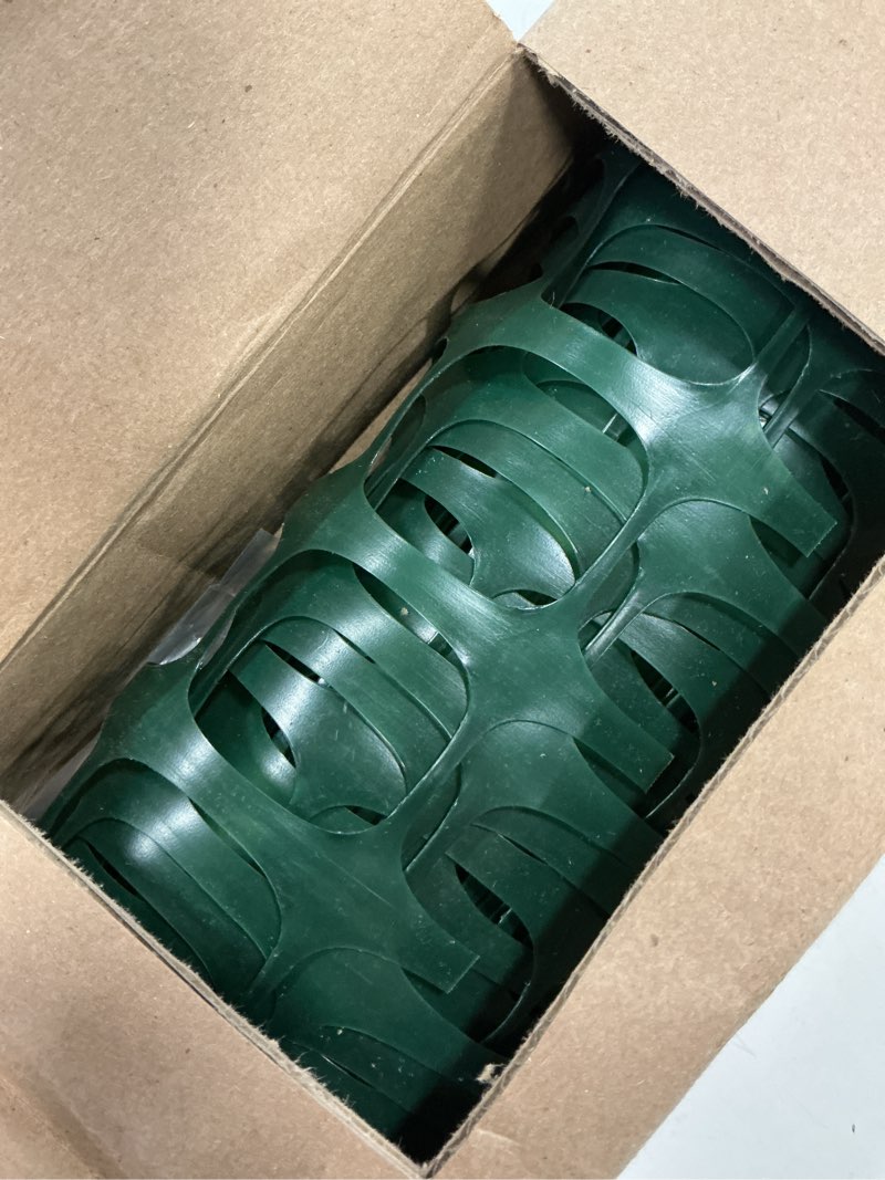 Condition photo showing Good Condition for PotatoLife Plastic Mesh Fence Safety Fence, 4'x100' Roll with 100 Zip Ties, Resuable Temporary Netting for Garden Fencing, Construction, Snow Fencing, Animal Barrier, Poultry, Deer, Patio, Green 8.73 lb/roll Green