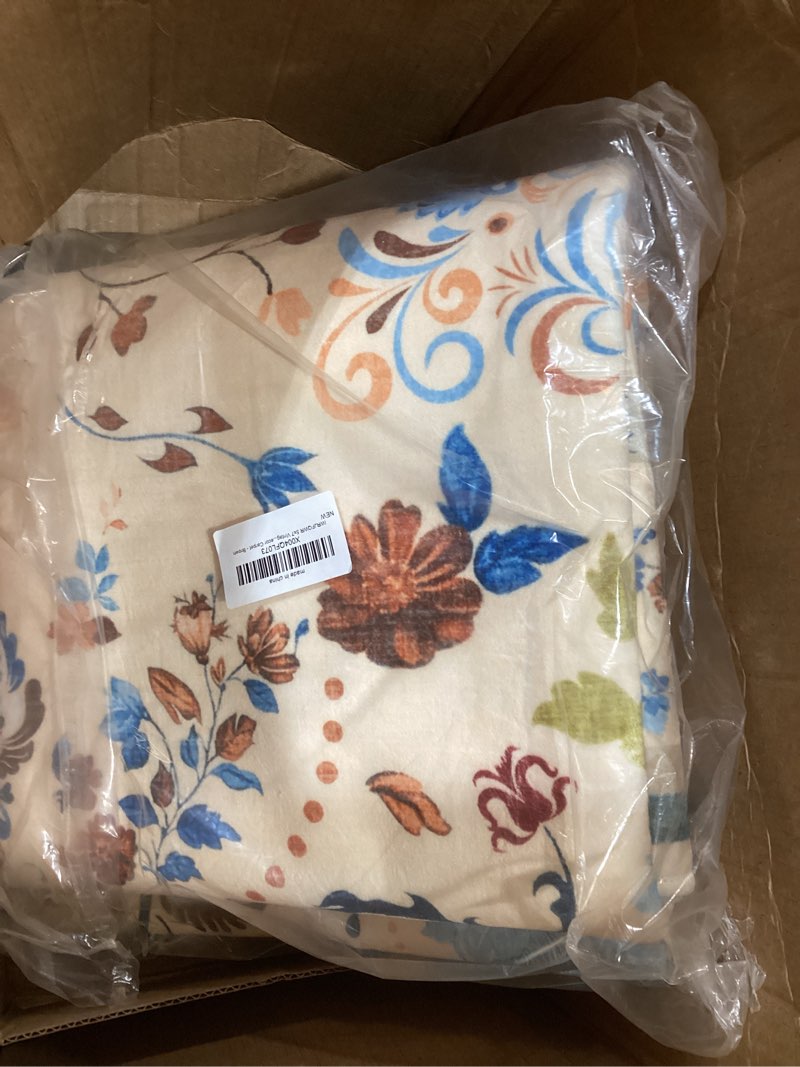 Condition photo showing Good Condition for washable rugs 5x7 vintage floral area rug - boho floral carpet for living room bedroom dining room kids playroom home decor non slip carpet multi 38 5' x 7' (rectangular)