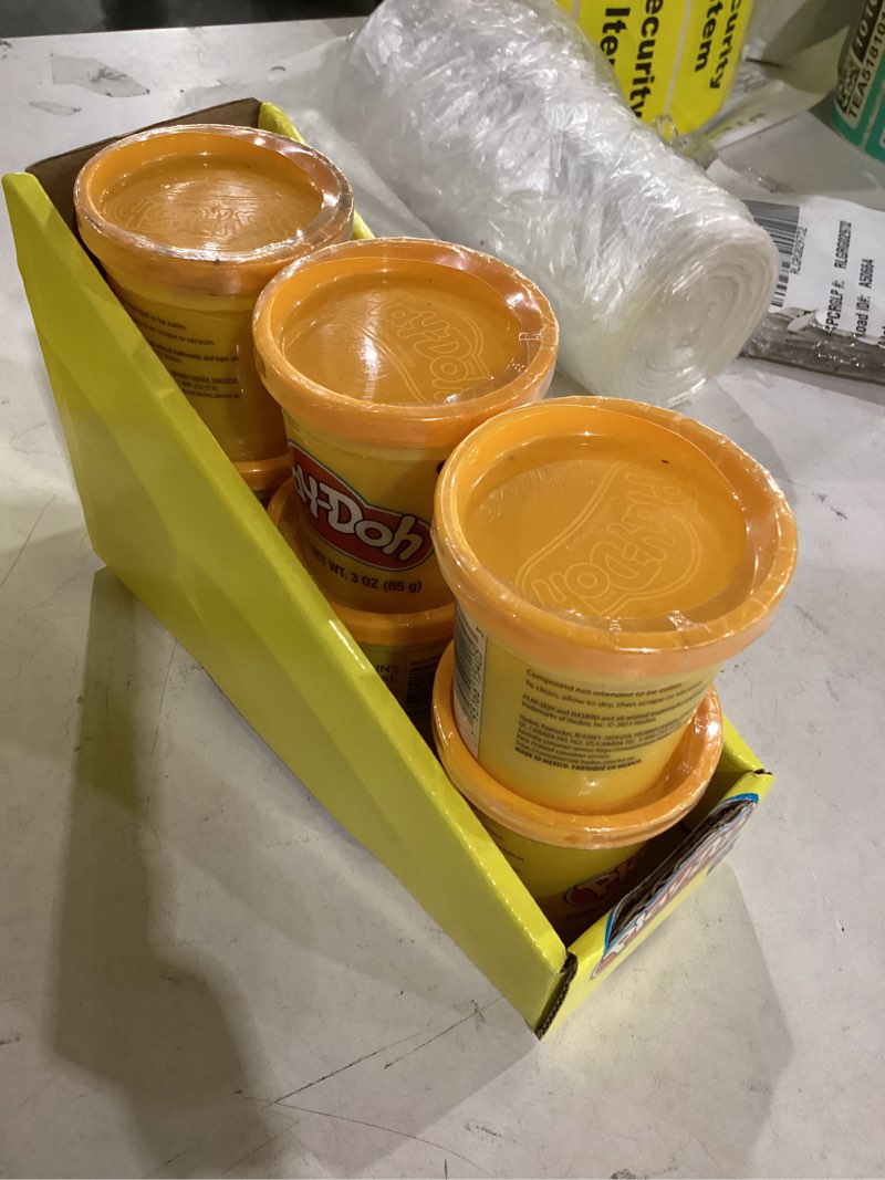 Condition photo showing New/Like New for tropical orange playdoh pack of 6