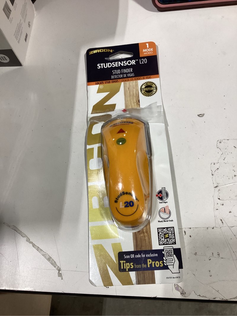 Condition photo showing Good Condition for zircon studsensor l20 stud finder 0.75-in scan depth wood stud finder