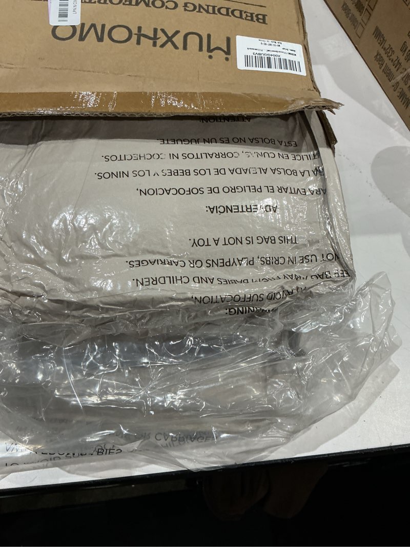 Condition photo showing Good Condition for muxhomo 7 pieces queen comforter set, soft bed in a bag queen size, all season bedding set with comforter, flat sheet, fitted sheet, pillowcases & shams, beige queen(88"x 88") 01 - beige