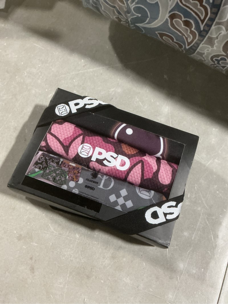 Condition photo showing New/Like New for psd women's pb tumble boy short 3 pack boxed set, multi, m