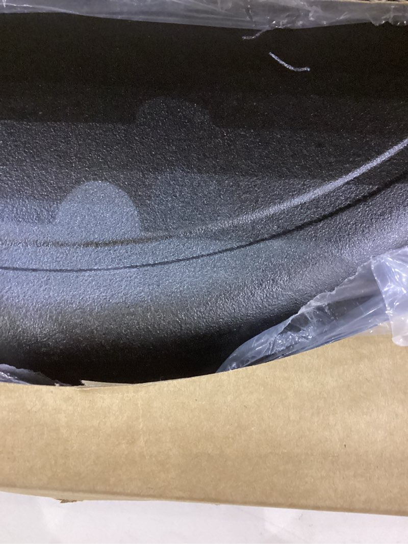 Condition photo showing New/Like New for Cuisinel Cast Iron Skillet + Chainmail Scrubber Cleaner - 17"-Inch Dual Handle Braiser Frying Pan + Silicone Handle Covers - Pre-Seasoned Oven, Grill, BBQ, Stovetop, Fire Cookware - Indoor/Outdoor Use 17" Cast Iron Braiser + Scrubber