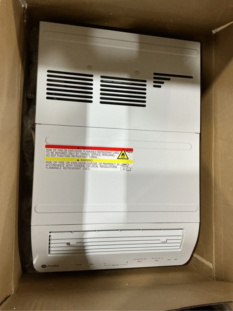 Condition photo showing Good Condition for ge clearview medium room window air conditioner , remote included ( 115-volt , 8300-btu )