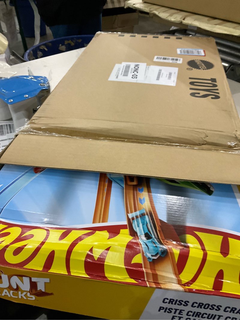 Condition photo showing New/Like New for Hot Wheels Toy Car Track Set, Criss Cross Crash with 1:64 Scale Vehicle, Powered by a Motorized Booster (Amazon Exclusive)