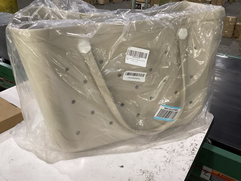 Condition photo showing Good Condition for x-large waterproof sandproof rubber beach tote bag with zipper pocket and phone kickstand cup grey