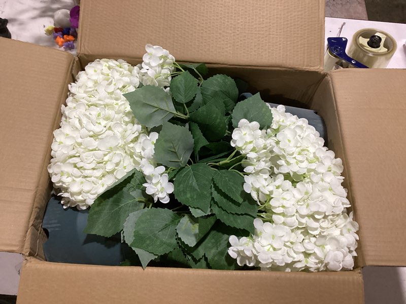 Condition photo showing Good Condition for qianyun artificial hydrangea bush – 20 inch potted faux hydrangea plant, uv resistant outdoor hydrangea artificial plants for front porch, garden, patio & indoor decor white