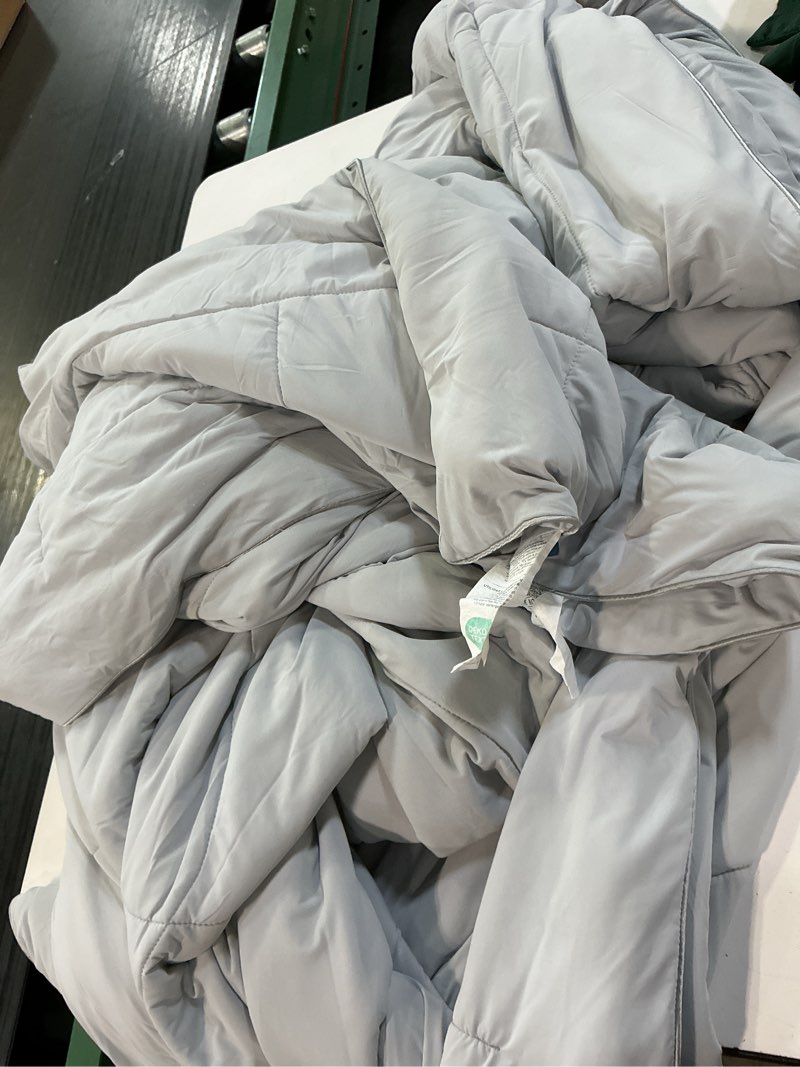 Condition photo showing As Is for bedsure cooling duvet cover queen size, cotton & rayon derived from bamboo blend duvet cover set for hot sleepers,ultra-soft, breathable & lightweight home bedding for all seasons (linen,90"x90") 01 - cooling linen (no comforter) queen (90" x 90")