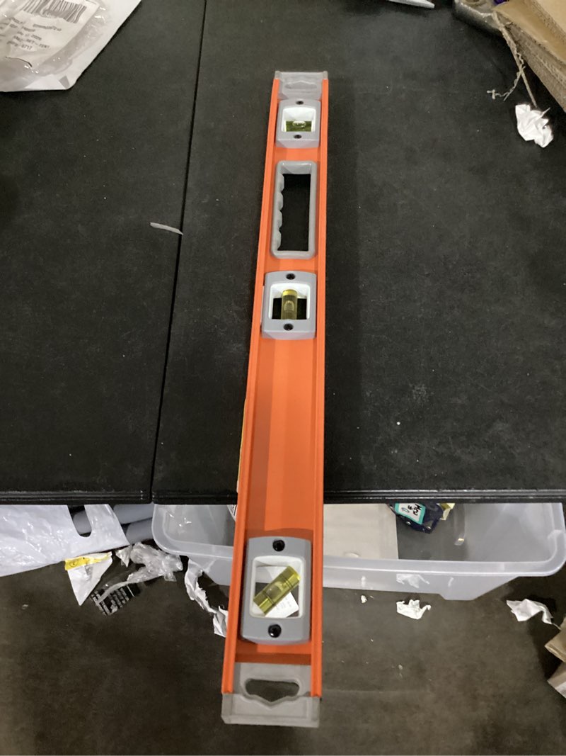johnson level aluminum 24-in 3 vial magnetic i-beam level