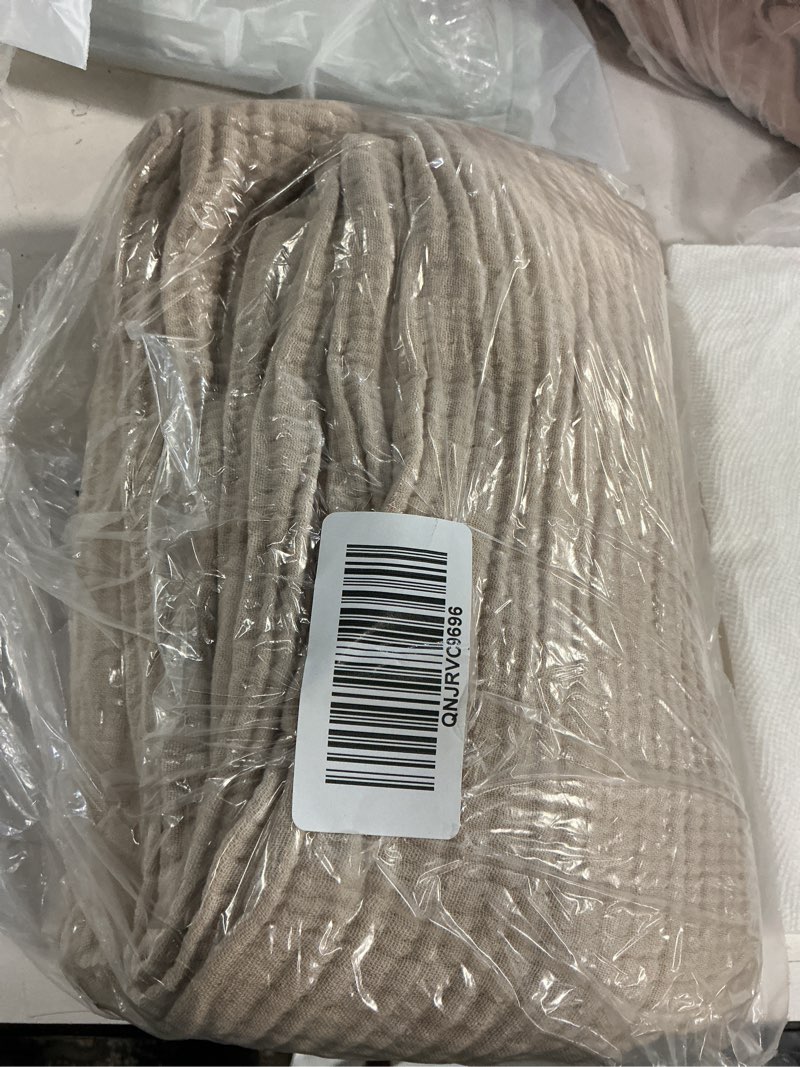 Condition photo showing Good Condition for quince organic cotton gauze sham set, standard, dune
