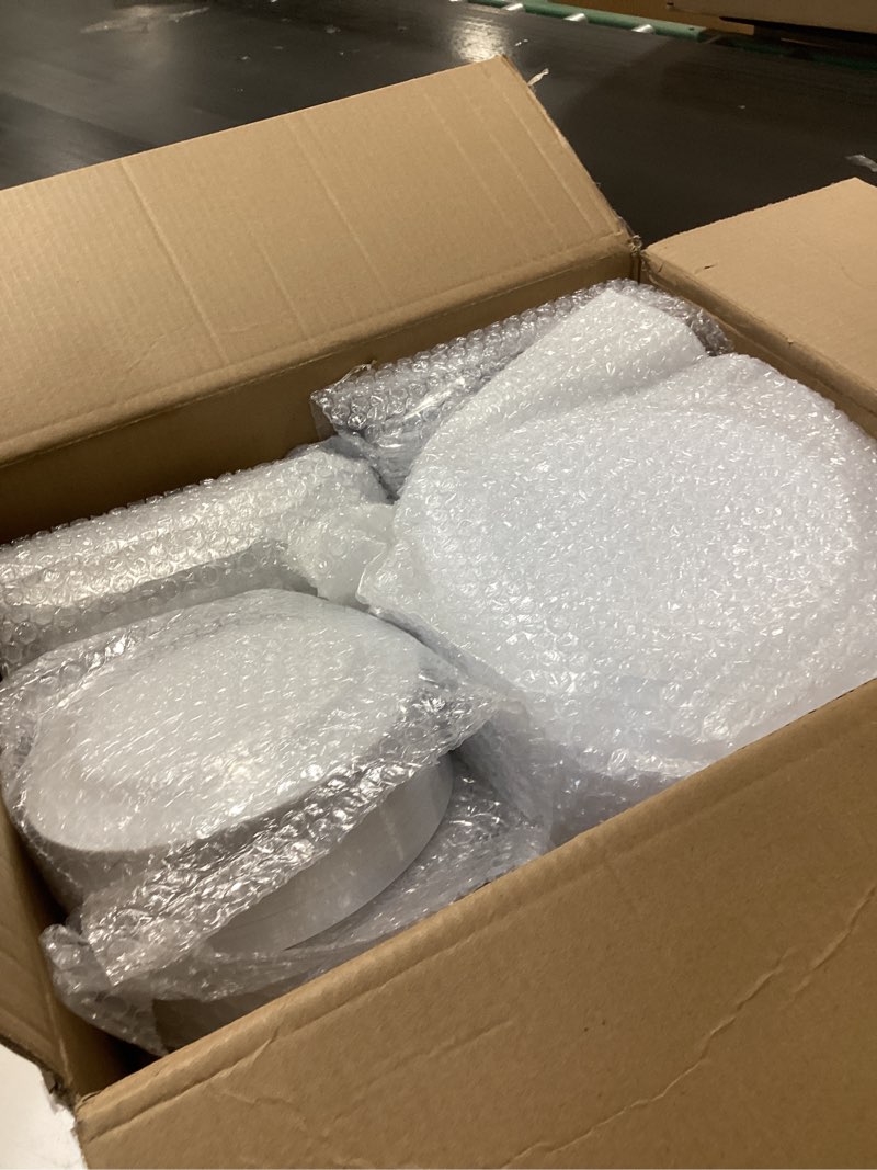 Condition photo showing Good Condition for Goodluck 700 Piece Silver Dinnerware Set for 100 Guests, Disposable Plastic Plates for Party, Include: 100 Dinner Plates, 100 Dessert Plates, 100 Paper Napkins, 100 Cups, 100 Silverware set Silver 100 Guests