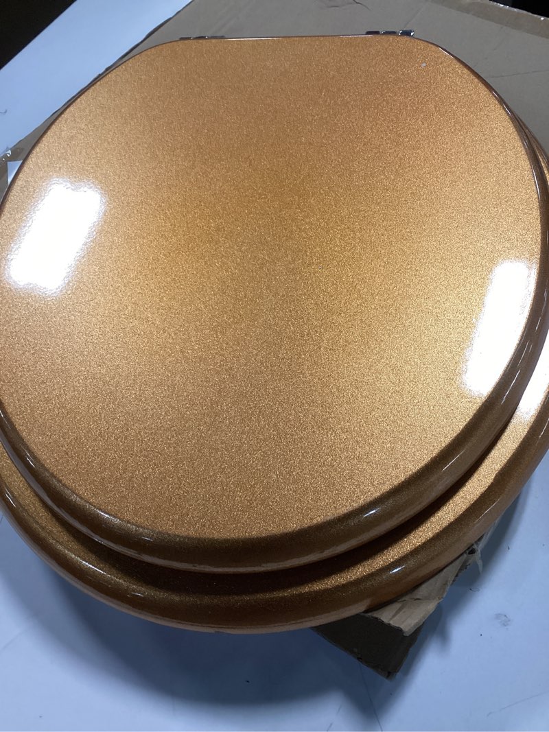 Condition photo showing Good Condition for Round Toilet Seat Wood Toilet Seat Prevent Shifting with Zinc Alloy Hinges American Standard Size Toilet Seat Easy to Install also Easy to Clean(Round,Sparkling Classical Gold)