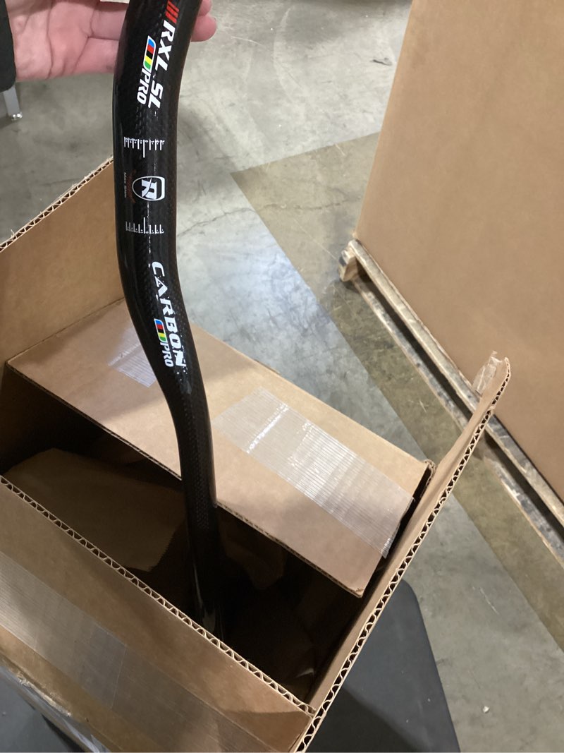 Condition photo showing Good Condition for Carbon Handlebars, Mountain Bike Handlebars, Riser Bars 31.8mm 3K Matt Glossy 680mm 700mm 720mm 740mm 760mm MTB Handlebars for Mountain Bikes,Road Bike Black 3K Glossy Bar Riser Bar 680mm